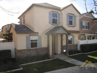 8206 Peachpit Ln, Bakersfield, CA 93311-1751