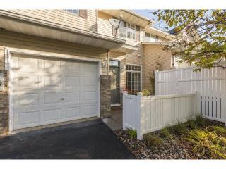 2781 Mallard Dr, Saint Paul, MN 55125-3830