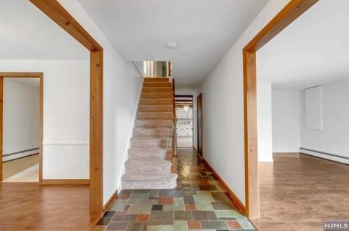 64 Sycamore Ave, Ho Ho Kus, NJ 07423-1543
