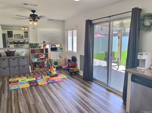 45372 Escalante Ct, Temecula CA  92592-5725 exterior