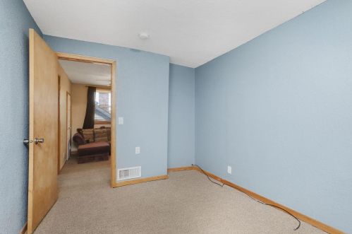 3236 James Ave, Minneapolis MN 55412-2442 exterior