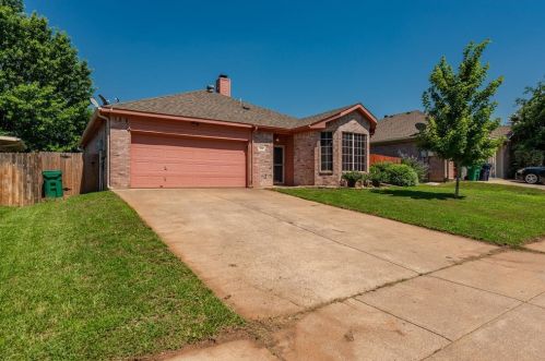 3941 Parkhaven Dr, Denton, TX 76210-3423