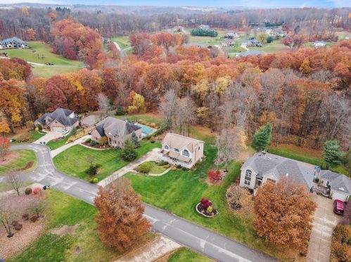 130 Maplevue Dr, Beaver Falls PA  15010-1475 exterior