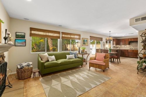 4310 Meadow Spring Way, Oceanside CA 92057-6536 exterior