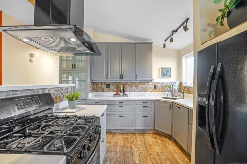 8855 Laddie Ln, San Diego, CA 92123-2233