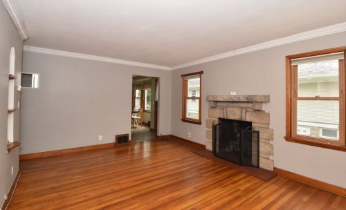 8330 Portland Ave, Milwaukee WI 53213-3018 exterior