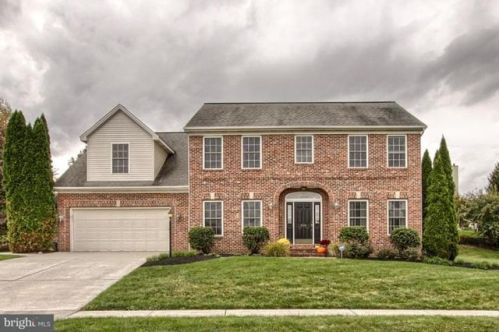506 David Dr, Navy Sup Dpt, PA 17050-2471