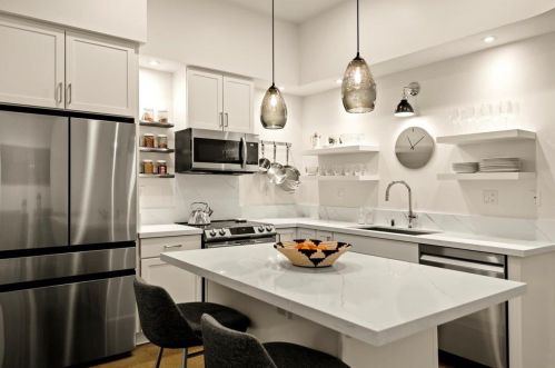 536 Manzana Pl, San Jose CA  95112-7812 exterior