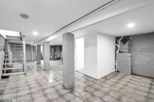 1084 Grove St, Irvington NJ  07111-4123 exterior