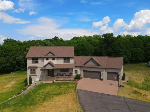 38154 Brockway Hollow Dr, Sartell, MN 56377-4571