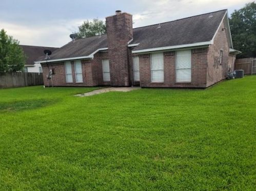 950 Stevenage Ln, Channelview TX  77530-2489 exterior