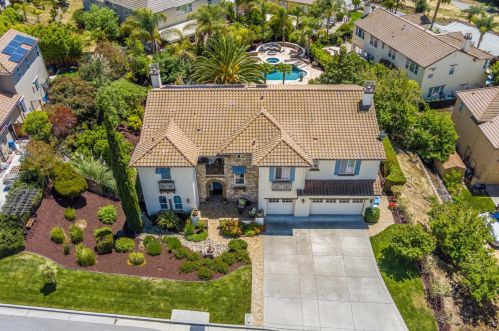 8932 Ironbark St, Gilroy, CA 95020-8402