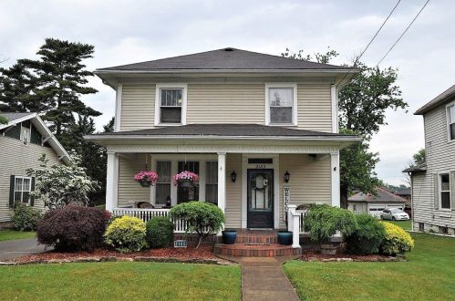 2105 Dresden Rd, Zanesville, OH 43701-2103