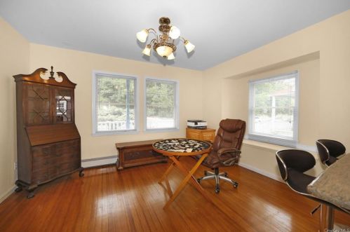 57 Wayne Ave, Airmont NY  10901-4617 exterior
