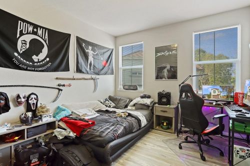 211 Emory Oak Pl, Lathrop CA  95330-8527 exterior