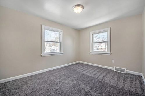 125 Kenmont Ave, New Kensington PA  15068-2927 exterior