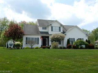 3807 Atlantic Ct, Youngstown, OH 44514-4232