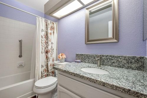 9440 Trenholm Dr, Elk Grove CA  95758-6534 exterior