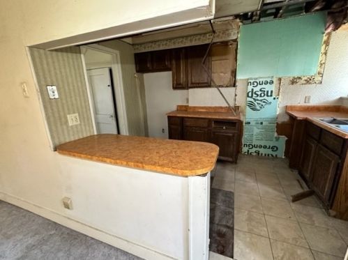 179 Magnolia St, Whitaker PA 15120-2331 exterior