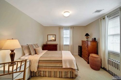 455 Columbia Blvd, Wood-Ridge NJ  07075-1601 exterior