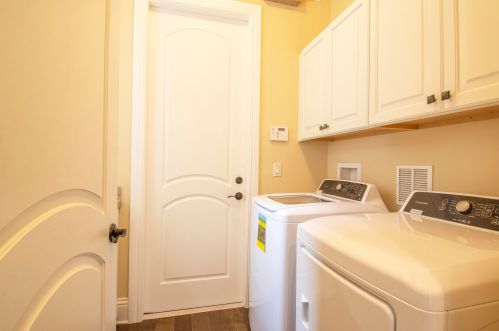 109 Calmo Cir, Port Saint Lucie FL  34984-6610 exterior