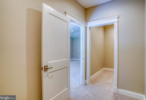 94 Wolf Creek Cir, Dover DE  19901-4917 exterior