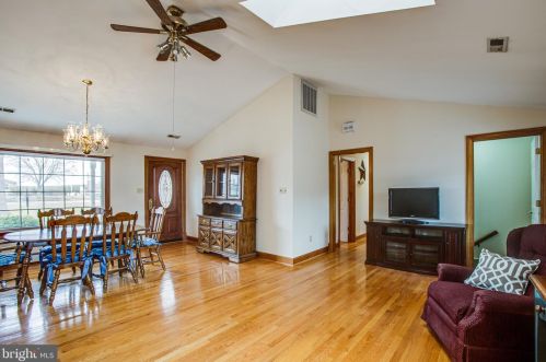 6273 Courthouse Rd, Spotsylvania, VA 22551-6113