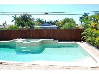 205 Park St, Dania Beach FL  33004-3711 exterior