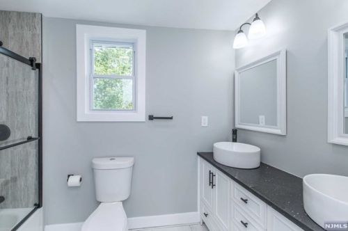 22 Harvard St, Nutley NJ  07110-3322 exterior