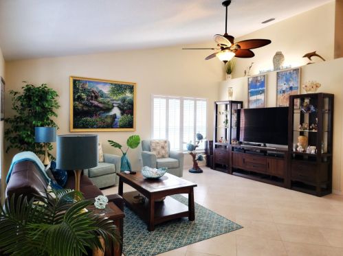 452 Gibraltar Ct, Fort Pierce, FL 34986-1732