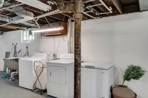 1365 Edgerton St, Saint Paul MN  55130-3429 exterior