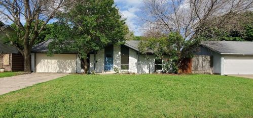 108 Ocean Dr, Richardson, TX 75081-3735