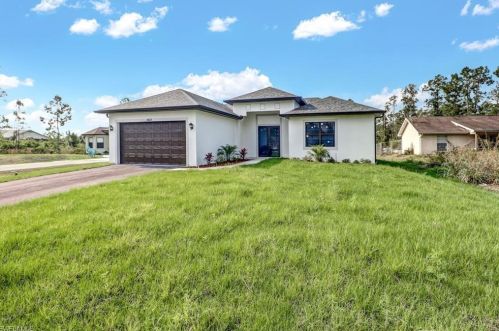 837 20th Ave, Naples, FL 34120-2382