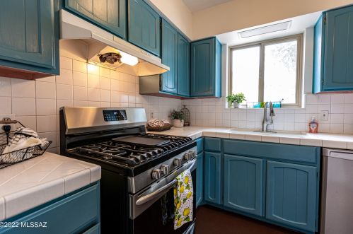 1701 Waverly St, Tucson, AZ 85719-3753