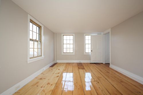 328 2nd Nh Tpke, Hillsboro NH  03244-4614 exterior