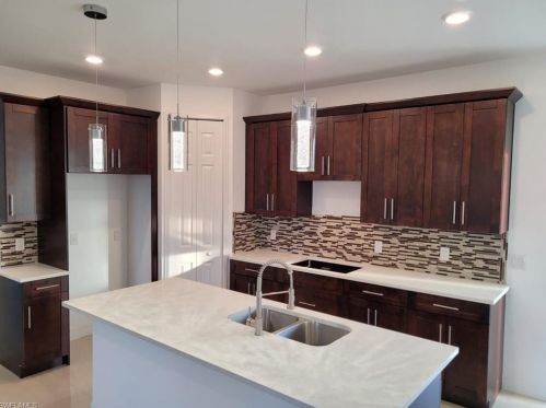 3219 45th St, Lehigh Acres, FL 33976-4660