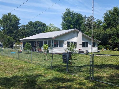 13565 118th St, Ocklawaha FL  32179-5210 exterior