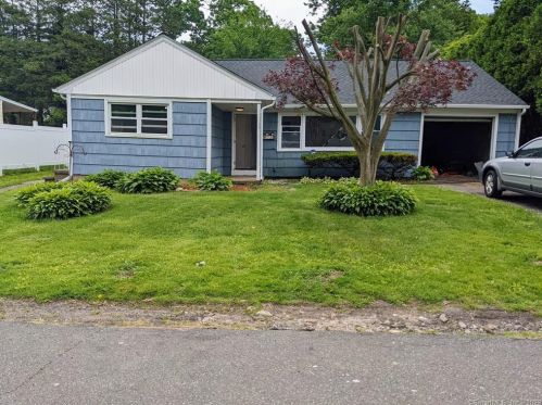 75 Norland Ave, Bridgeport CT  06606-2852 exterior