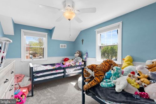 467 Hemlock Ter, West Deptford NJ  08096-2813 exterior