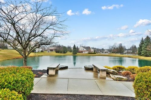 266 Forest Edge Dr, South Lebanon OH  45065-8736 exterior