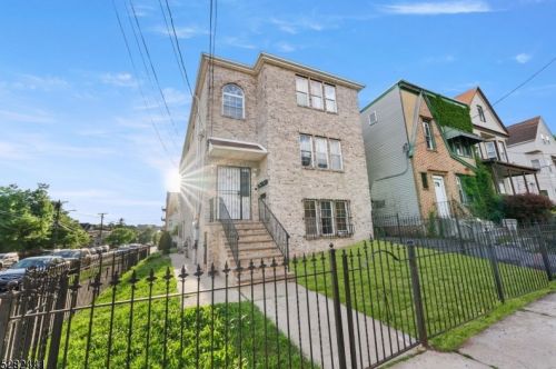 101 Hillside Ave, Newark, NJ 07108-2811