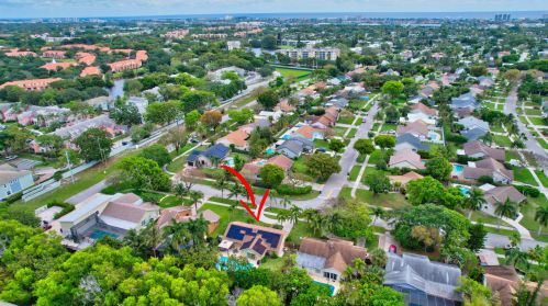2786 Dunlin Rd, Delray Beach FL  33444-1008 exterior