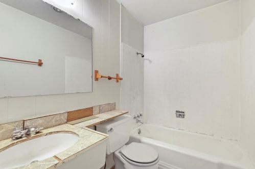 816 Kingswood Ave, Richardson TX 75080-3045 exterior