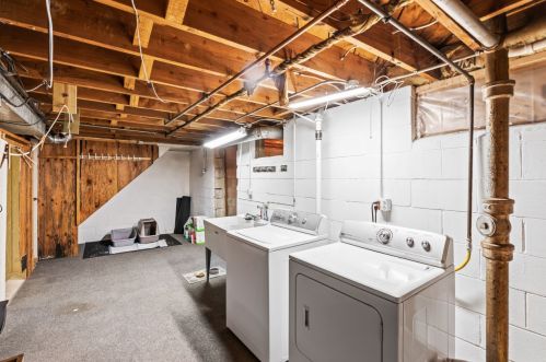 6217 Allerton Ave, Milwaukee WI  53220-3409 exterior