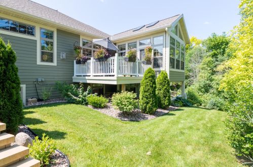 930 Foxland Pl, West Bend, WI 53095-5532