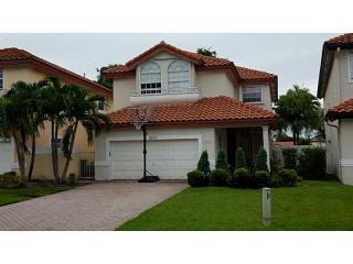 5622 104th Ct, Miami, FL 33178-2680