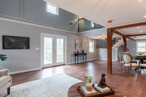 2 Butterfield Ln, Stratham NH  03885-2344 exterior
