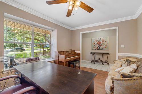 833 Boulevard Of The Champions, Shalimar FL  32579-2154 exterior