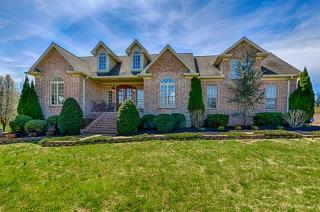 1027 Nina Dr, Springfield, TN 37172-6089