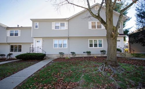 345 Glendale Ave, Bridgeport CT  06606-2748 exterior